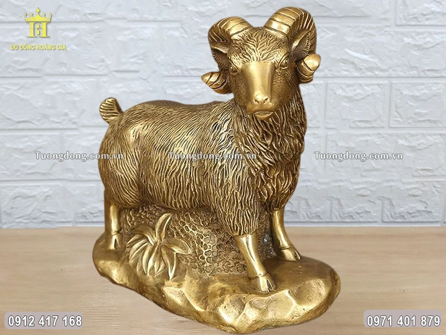 Con dê có kích thước nhỏ nhắn, xinh xắn